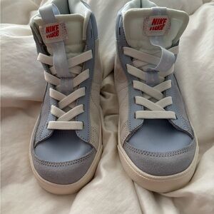 Nike Blazer Mid '77 D (PS) in Blue Whisper and Football Grey